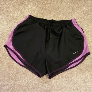 Nike Women’s Tempo Short